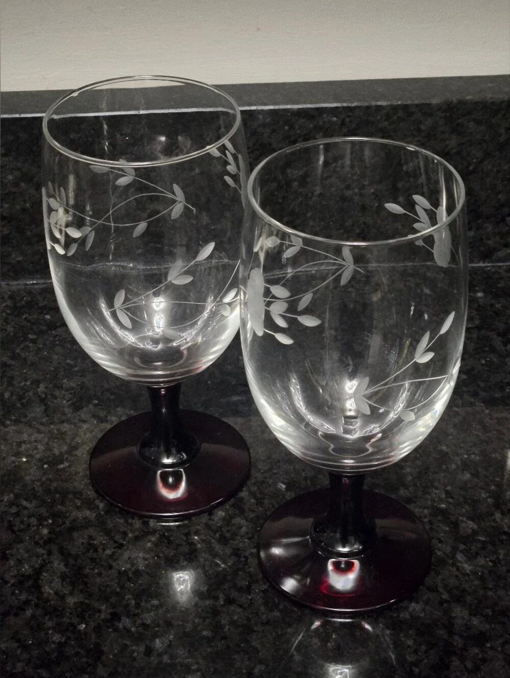 Princess House Heritage Iced Tea Glasses With Red Stems- Set Of 2